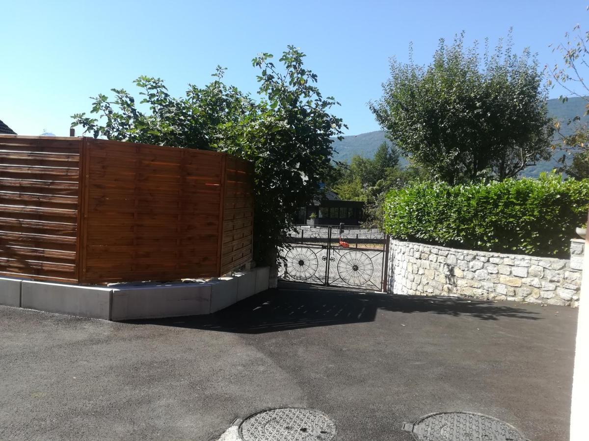 Appartement Avec Jacuzzi Hammam Sauna Privatise Au Rez De Chaussee Ds Maison A Voglans A 2 Kilometres Du Lac Du Bourget En Savoie Entre Chambery Et Aix Les Bains Cure Thermale Luaran gambar