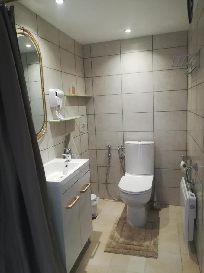 Appartement Avec Jacuzzi Hammam Sauna Privatise Au Rez De Chaussee Ds Maison A Voglans A 2 Kilometres Du Lac Du Bourget En Savoie Entre Chambery Et Aix Les Bains Cure Thermale Bilik gambar