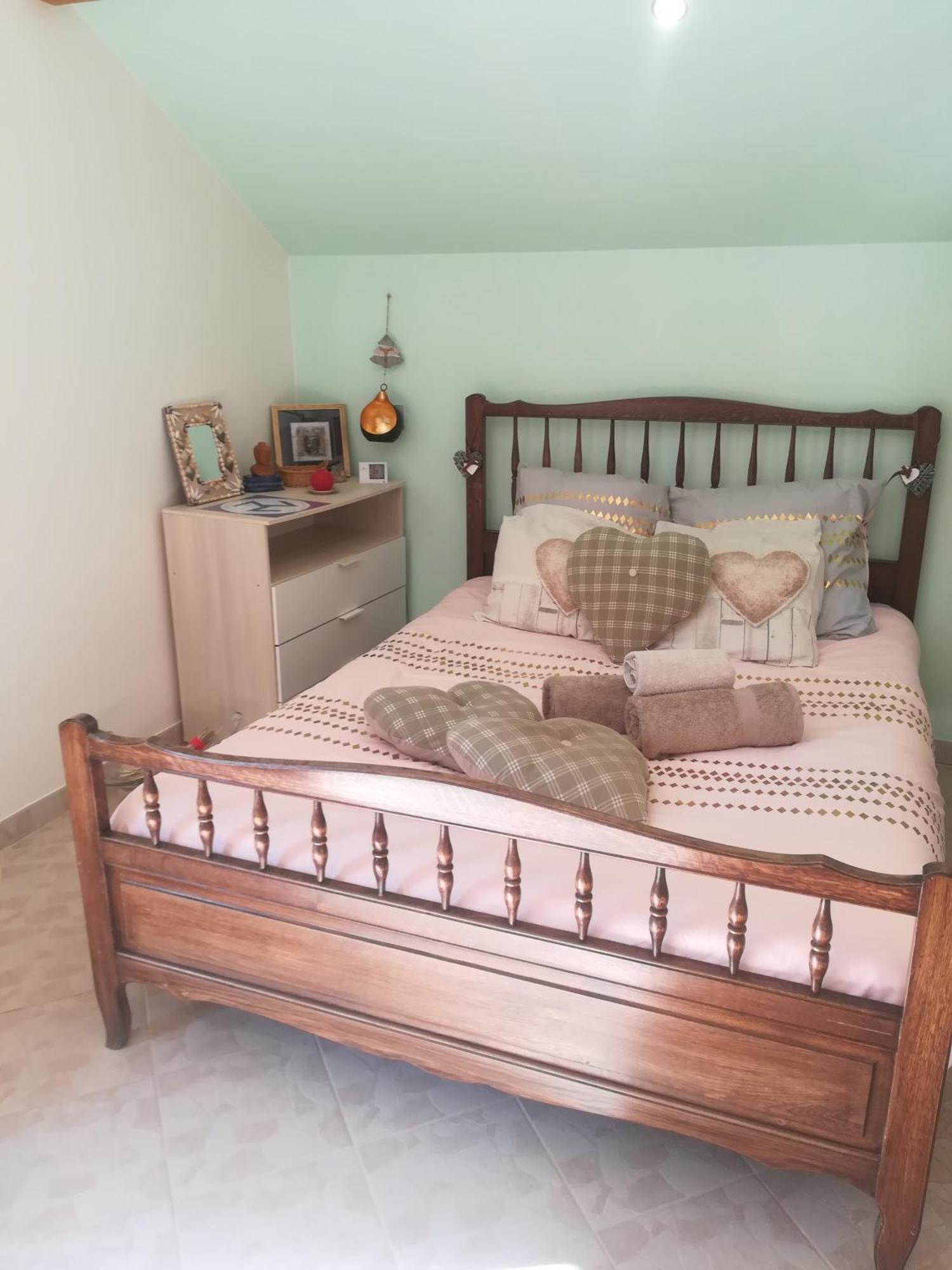 Appartement Avec Jacuzzi Hammam Sauna Privatise Au Rez De Chaussee Ds Maison A Voglans A 2 Kilometres Du Lac Du Bourget En Savoie Entre Chambery Et Aix Les Bains Cure Thermale Bilik gambar